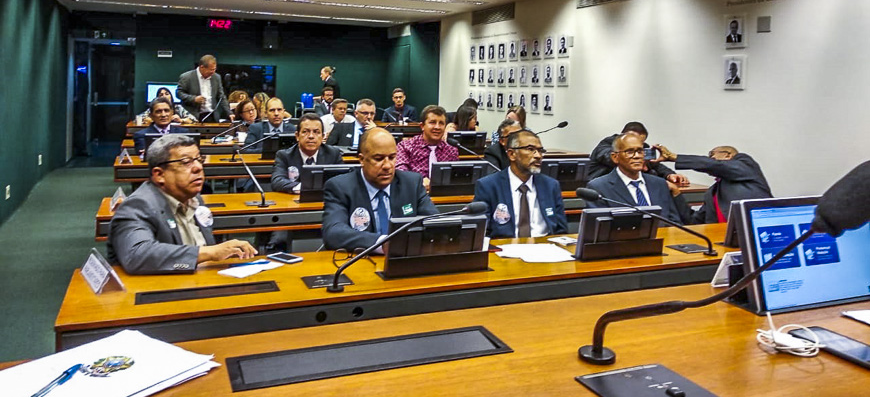 MP 844/18 – Após pressão, votação na Câmara foi adiada para o dia 12